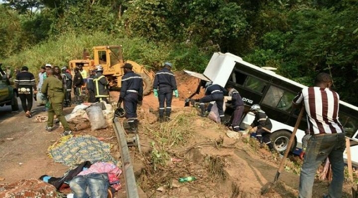 Douala-Edea: 15 mourners taking body for burial die in road smash