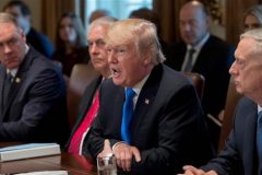 “100% of those around Trump consider him ‘moron, idiot”