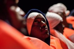 820500cc-a7dc-4558-b62f-9bec3f105de6 Hundreds of refugees rescued at sea between Libya, Italy