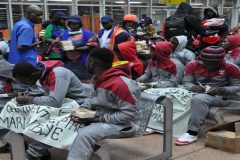 121 Cameroonian Returnees Arrive Home Safely with IOM Assistance