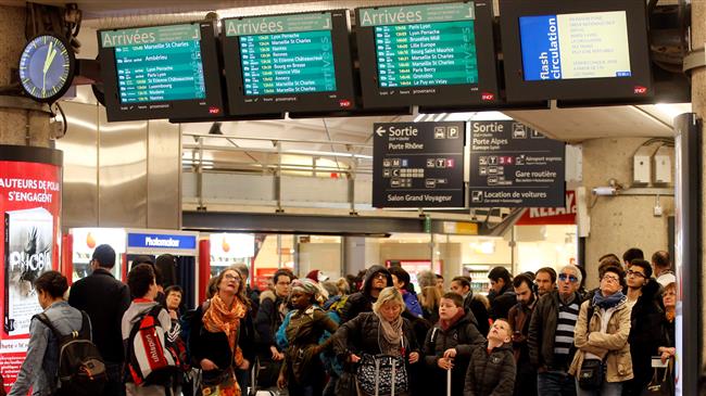 Millions of French commuters face wave of railway strikes