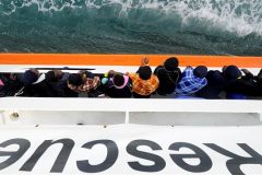 Over 600 refugees remain stranded at sea as Italy, Malta close ports