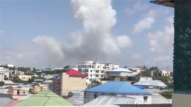 Car bomb hits Somali capital, leaves unknown casualties