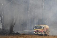 Australia orders evacuations as fires reach Sydney suburbs