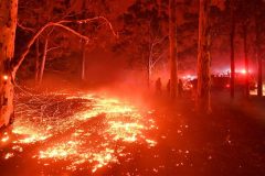 Australia fire 4,000 trapped on Australian beach as wildfires approach