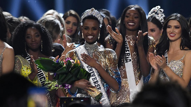 Miss South Africa wins 2019 Miss Universe crown