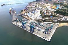 Pirates attack ship in Gabonese waters; one killed, four kidnapped