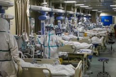 Death toll from China’s coronavirus jumps to 900