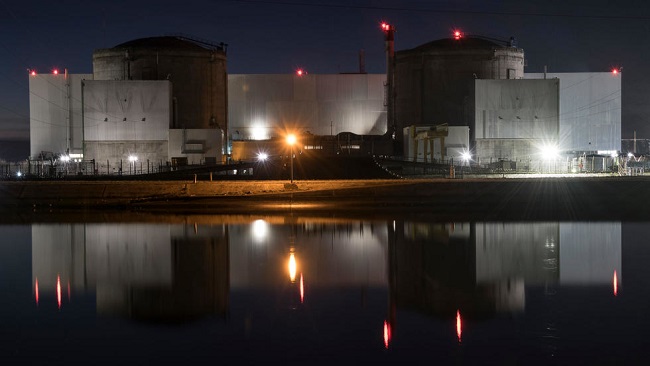 France begins shutting down oldest nuclear plant