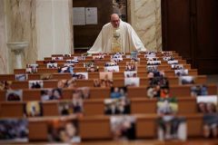 Priest in empty church COVID-19: Global caseload exceeds 1.84mn; deaths in Europe on downward trend
