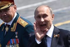 Russia Russia: Putin bestows birthday medal on defence chief