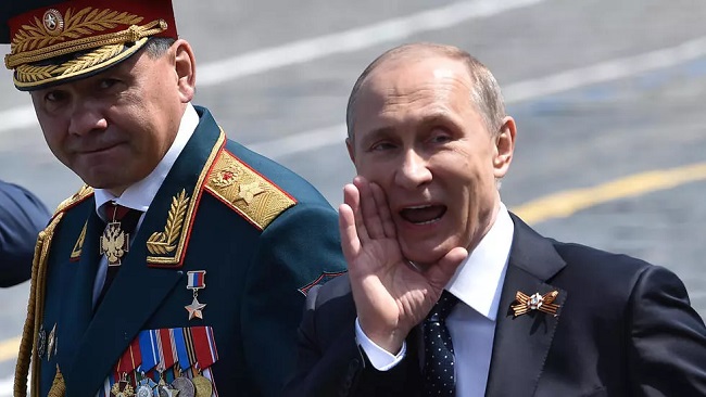 Russia: Putin bestows birthday medal on defence chief