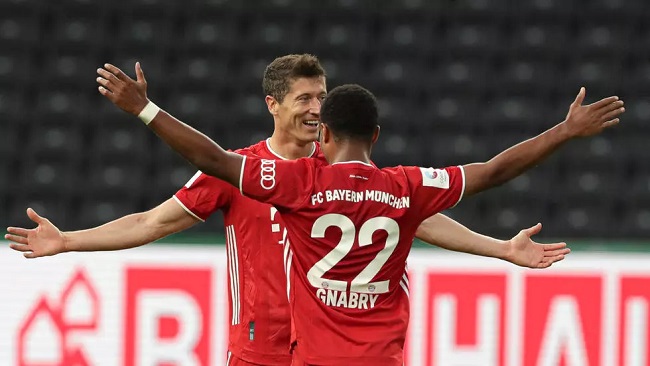 Football: Bayern crush Arminia 4-1 with Lewandowski, Mueller doubles