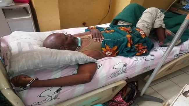 Southern Cameroons prisoner of conscience handcuffed on hospital bed