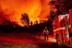 US: Officials warn of ‘mass fatalities’ in sprawling wildfires