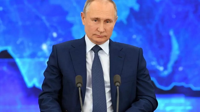 Russia: Putin signs law allowing him to hold office for two more terms