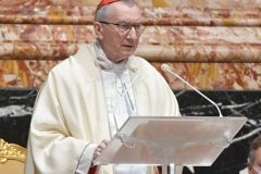 Southern Cameroons Interim Gov’t calls visiting Cardinal Parolin “angel of peace”