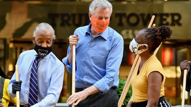 New York mayor US: New York to end contracts with Trump Organization over Capitol siege, mayor says