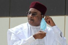 Niger’s outgoing president wins coveted Mo Ibrahim prize