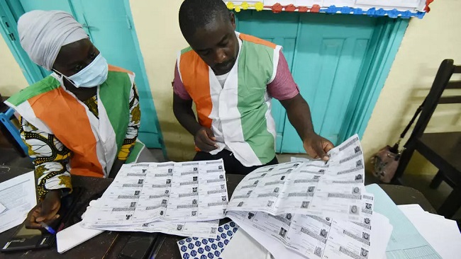 With no official result in, both sides claim victory in Ivory Coast elections