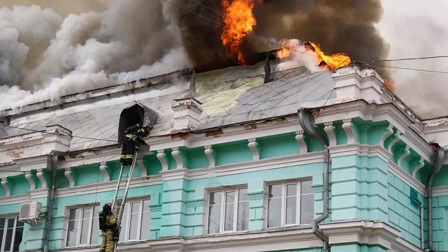 Russian doctors complete heart surgery during hospital fire