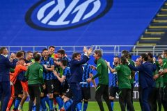 Inter celebrates Italian Football: Five-goal Inter celebrate Serie A title with record 14th home win