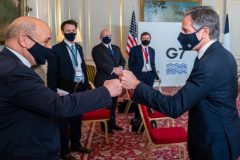 blinken and ledrian Southern Cameroons Crisis: US Secretary of State discusses deteriorating situation with French Minister of Foreign Affairs