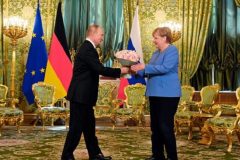 Dr Merkel in last Moscow trip Farewell Russia Visit: Dr Merkel urges Putin to free Kremlin critic Navalny