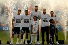 Football: Messi gets huge ovation from PSG supporters ahead of French league game