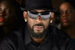 Kelly R. Kelly: Jury weighs singer’s fate after grim sex crimes testimony