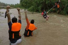 Philippines 11 dead in Philippines storm