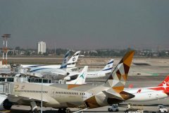 More than 4,500 flights cancelled or delayed due to Omicron variant
