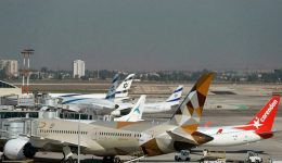 More than 4,500 flights cancelled or delayed due to Omicron variant