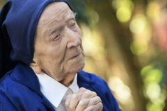 French nun Sister Andre, 118, claims title of world’s oldest person