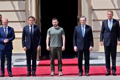 EU leaders and Zelensky EU backs Ukraine’s ‘European dream’ as Russia cuts gas supplies