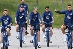 German footballers Bundes Fußball und Nations League: Flick seeks improvement against ‘extraordinary’ English
