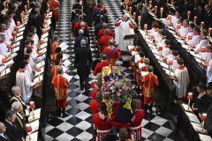 The Queen Archbishop of Canterbury praises queen’s service to UK and Commonwealth