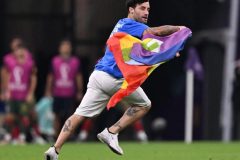 Invader Qatar 2022: World Cup pitch invader defends ‘breaking the rules’