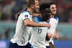 Qatar 2022: Saka and Bellingham sparkle as England crush Iran