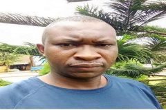Police officer Southern Cameroons Crisis: Amba fighters kill police in Kumba