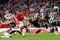 Football: Man Utd win League Cup to end six-year trophy drought
