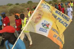 Pilgrims walk nine days to see Pope Francis in South Sudan