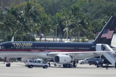 US: Trump leaves Florida home to face criminal charges in New York