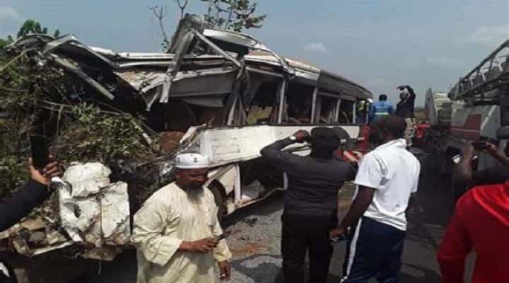 Yaounde-Bafoussam highway: 16 killed in bus crash