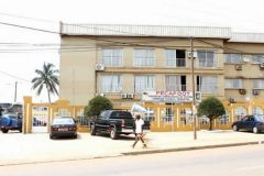 Victoria United Vs PWD Bamenda: FECAFOOT suspends five match officials over controversial refereeing