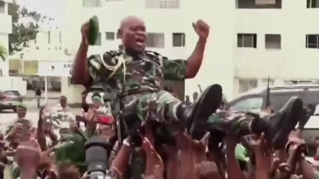 Biya regime closes border to Gabon over coup