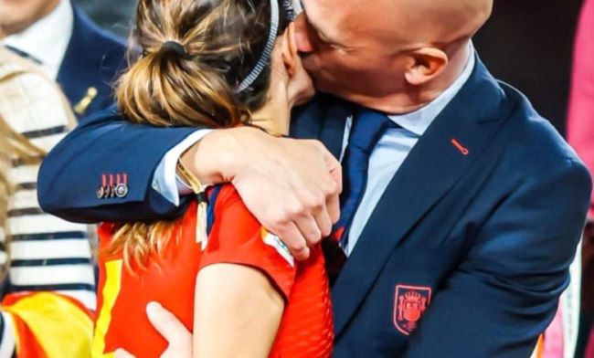 Spanish Football Kiss: FIFA suspends federation president Rubiales