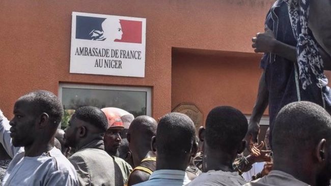 Niger revokes French ambassador’s diplomatic immunity, orders his expulsion