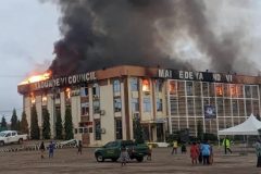 Yaounde City Hall on fire Fire engulfs Yaoundé City Hall amid fears of a military coup