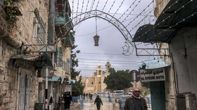 Bethlehem deserted, Christmas celebrations suspended over Israel-Hamas war